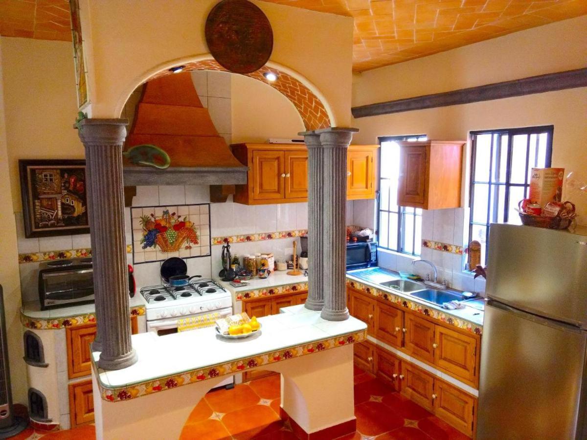 Pozzito Boutique Bed & Breakfast Сан Мигел де Аленде Екстериор снимка